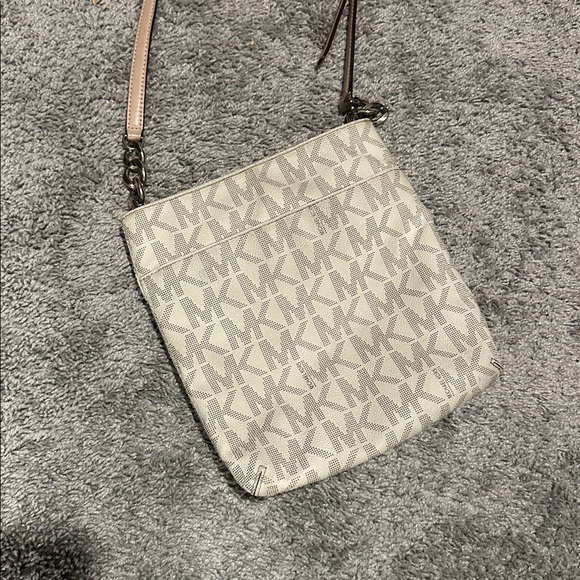 Michael Kors Beige and Pink Crossbody Bag - Picture 2 of 6
